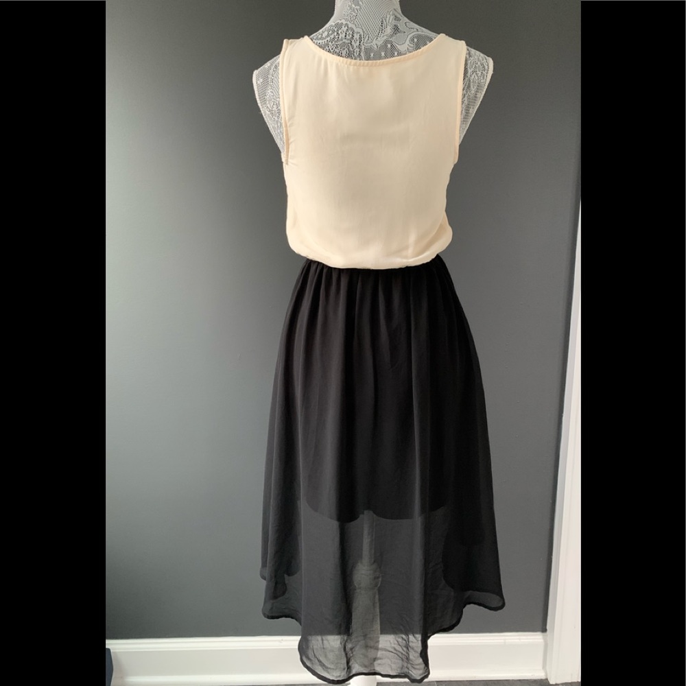 High-Low Dress - Picture 2 of 3